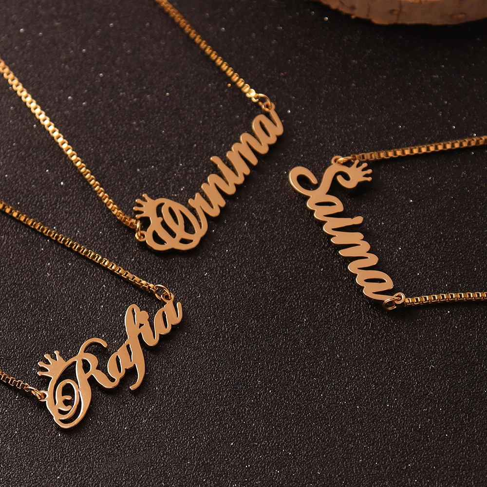 Fiona™ - Handgjord personlig namnhalsband