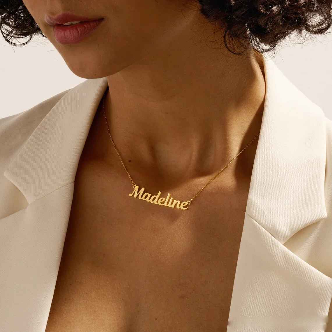 Esme™ - Handgjord personlig namnhalsband